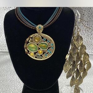 Southwestern ***Elegant Gold \ Turquoise Pendant Necklace \ Leaf Earrings “***